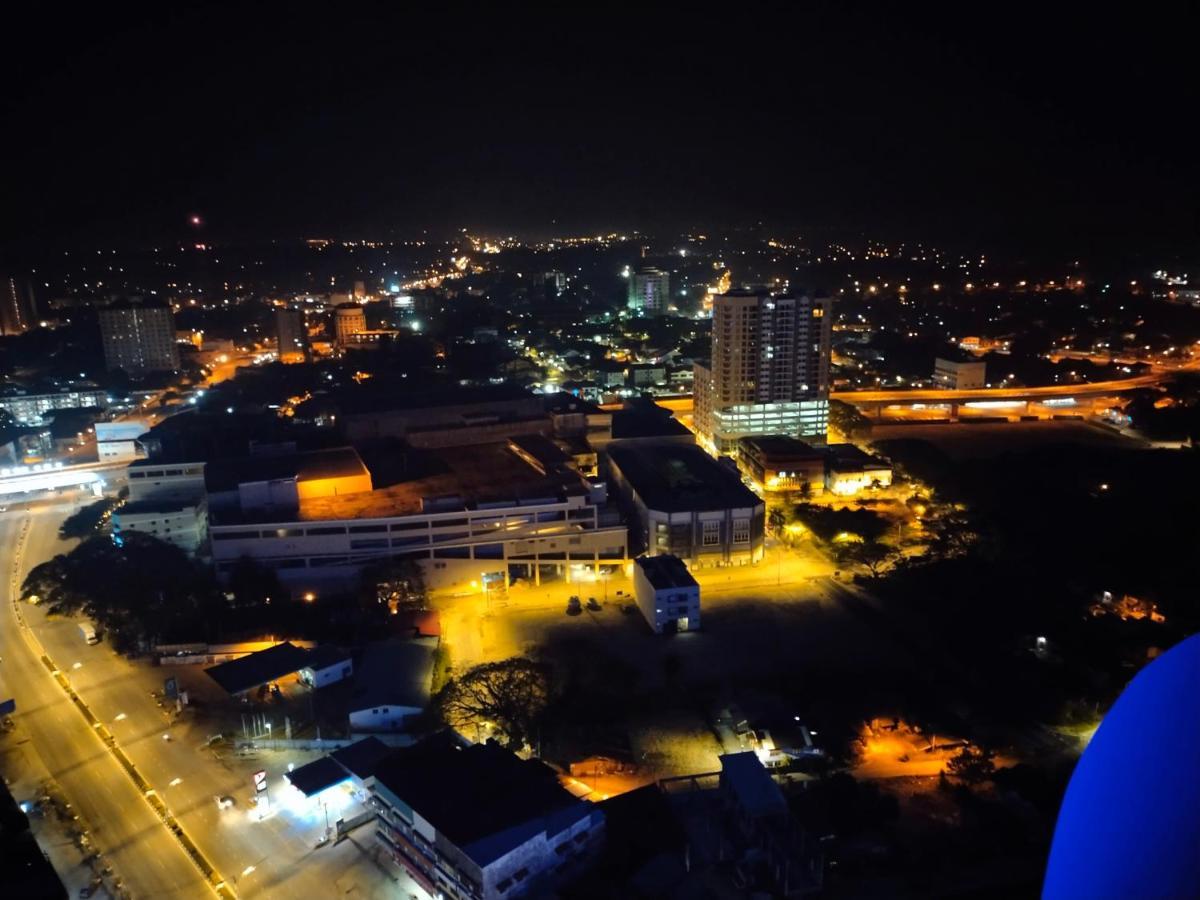 Cmk Troika Apartmen Kota Bharu Extérieur photo