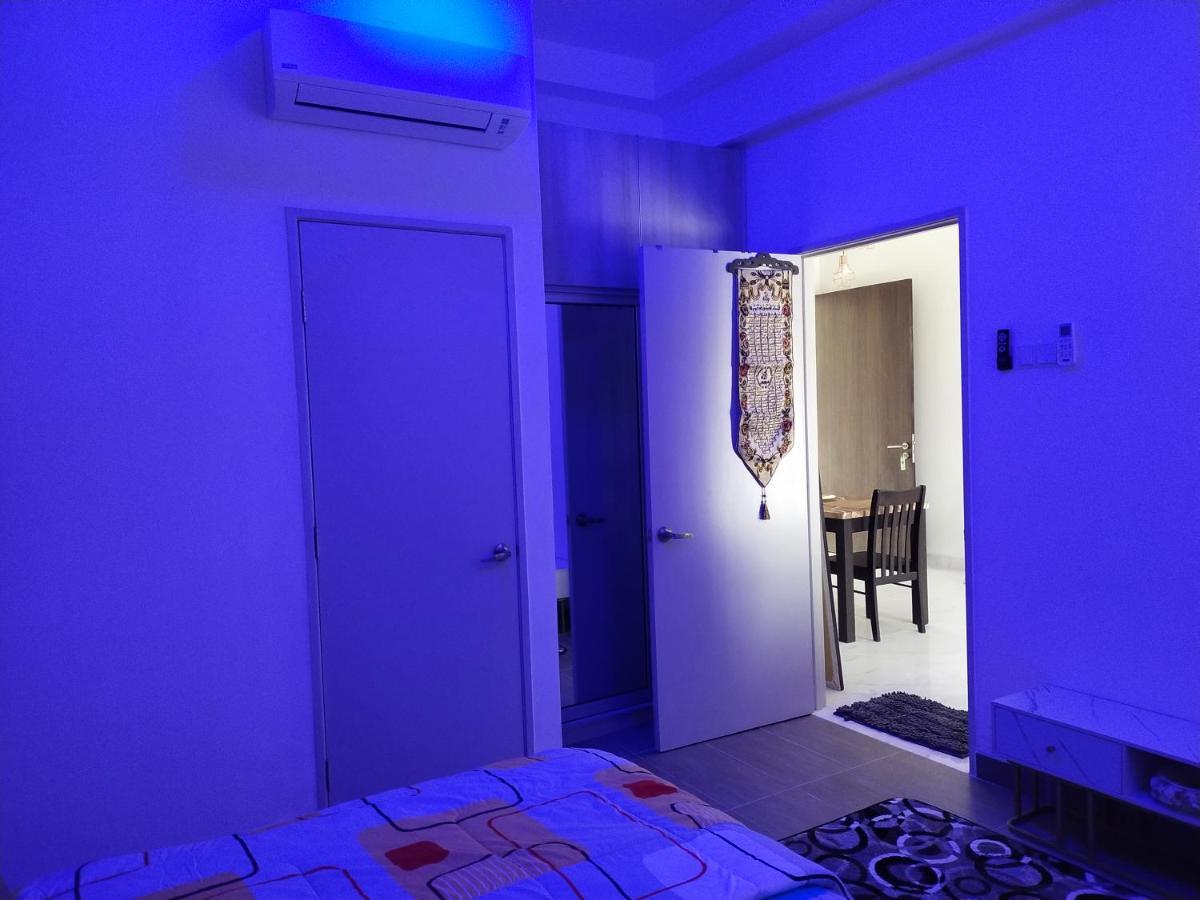 Cmk Troika Apartmen Kota Bharu Extérieur photo