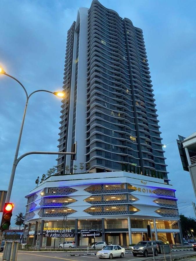 Cmk Troika Apartmen Kota Bharu Extérieur photo