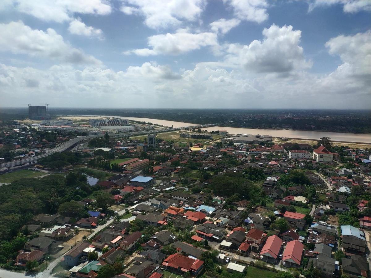 Cmk Troika Apartmen Kota Bharu Extérieur photo