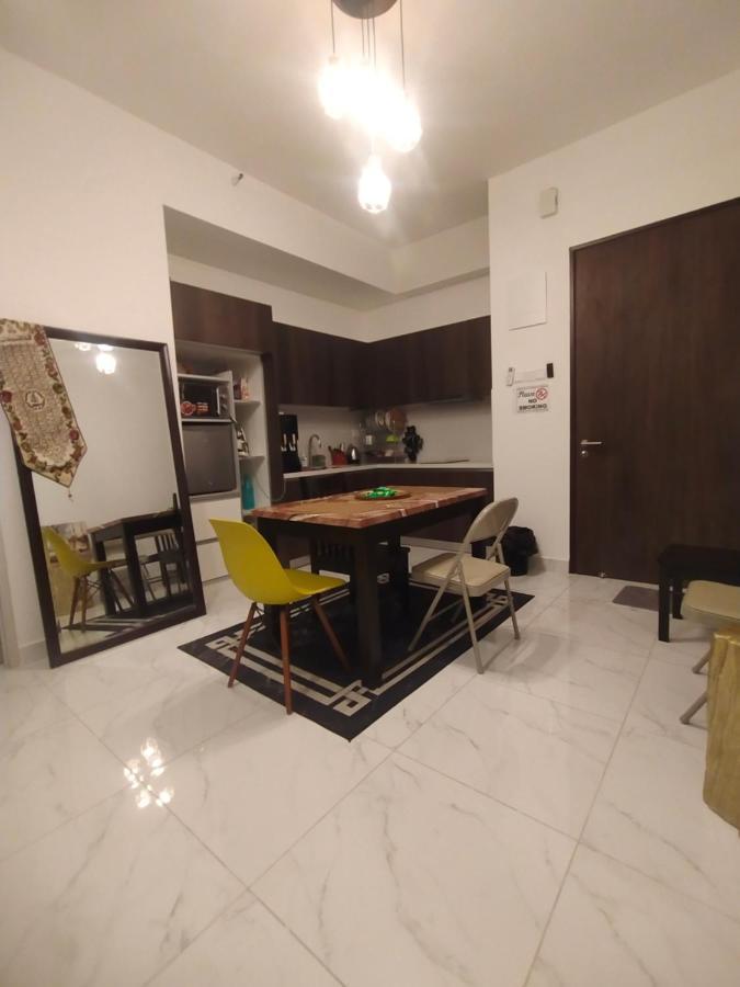 Cmk Troika Apartmen Kota Bharu Extérieur photo