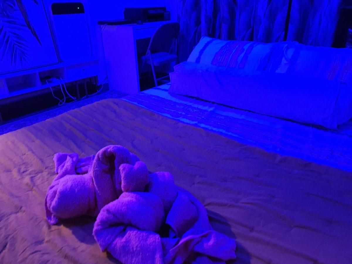 Cmk Troika Apartmen Kota Bharu Extérieur photo