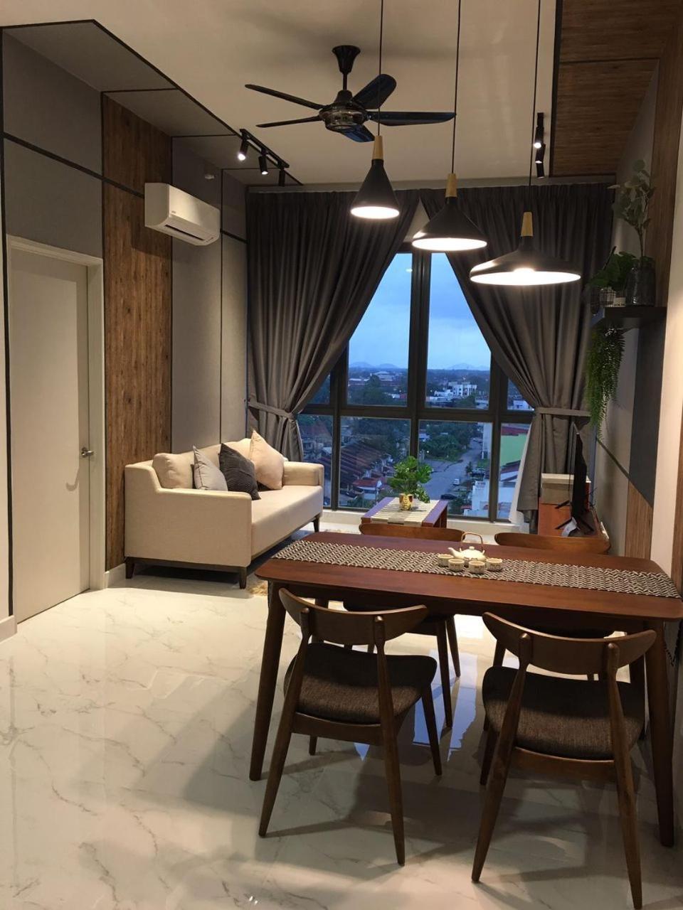 Cmk Troika Apartmen Kota Bharu Extérieur photo