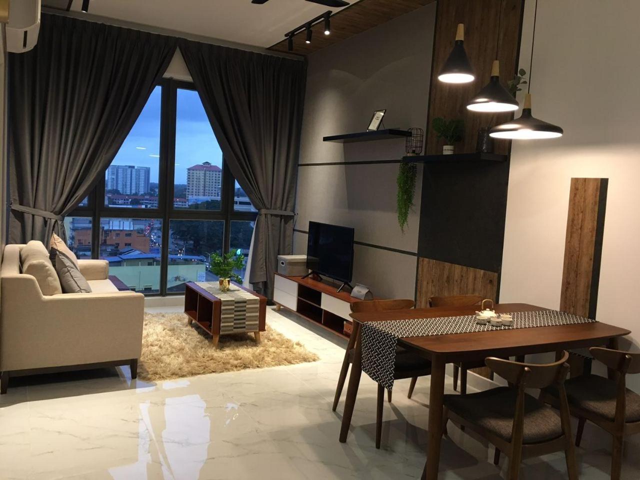 Cmk Troika Apartmen Kota Bharu Extérieur photo